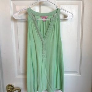 Lilly size small shirt